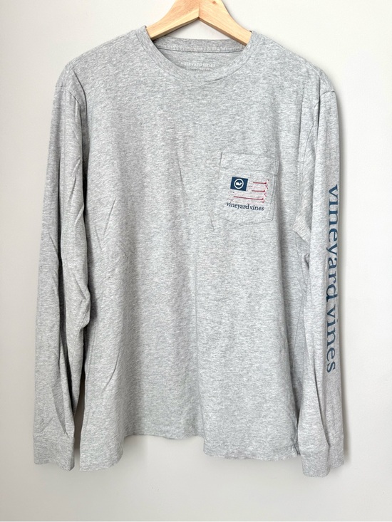Vineyard Vines Other - Vineyard Vines Men's Long-Sleeve Hockey Sports Pocket T-Shirt - Light Gray